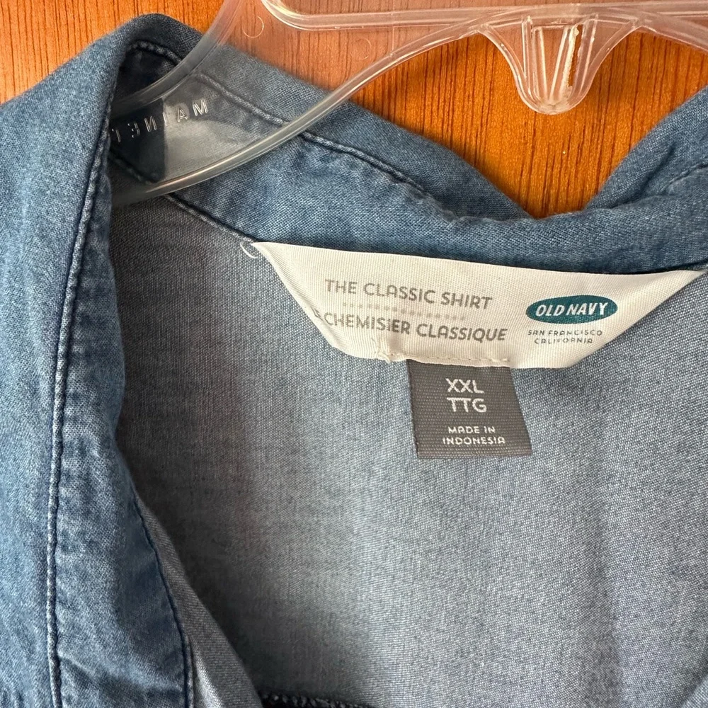 Old Navy Blue Denim Shirt - Picture 3 of 5
